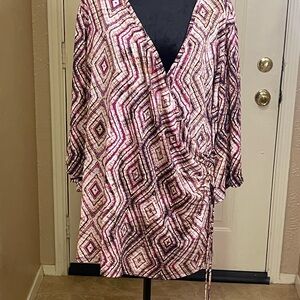Geometric Patterned V-Neck Dress